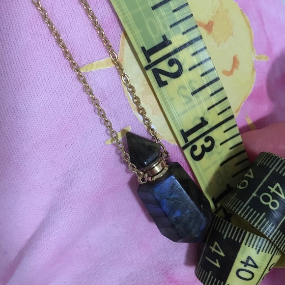 Stone Bottle Diffuser Neclace - Picture 5 of 10